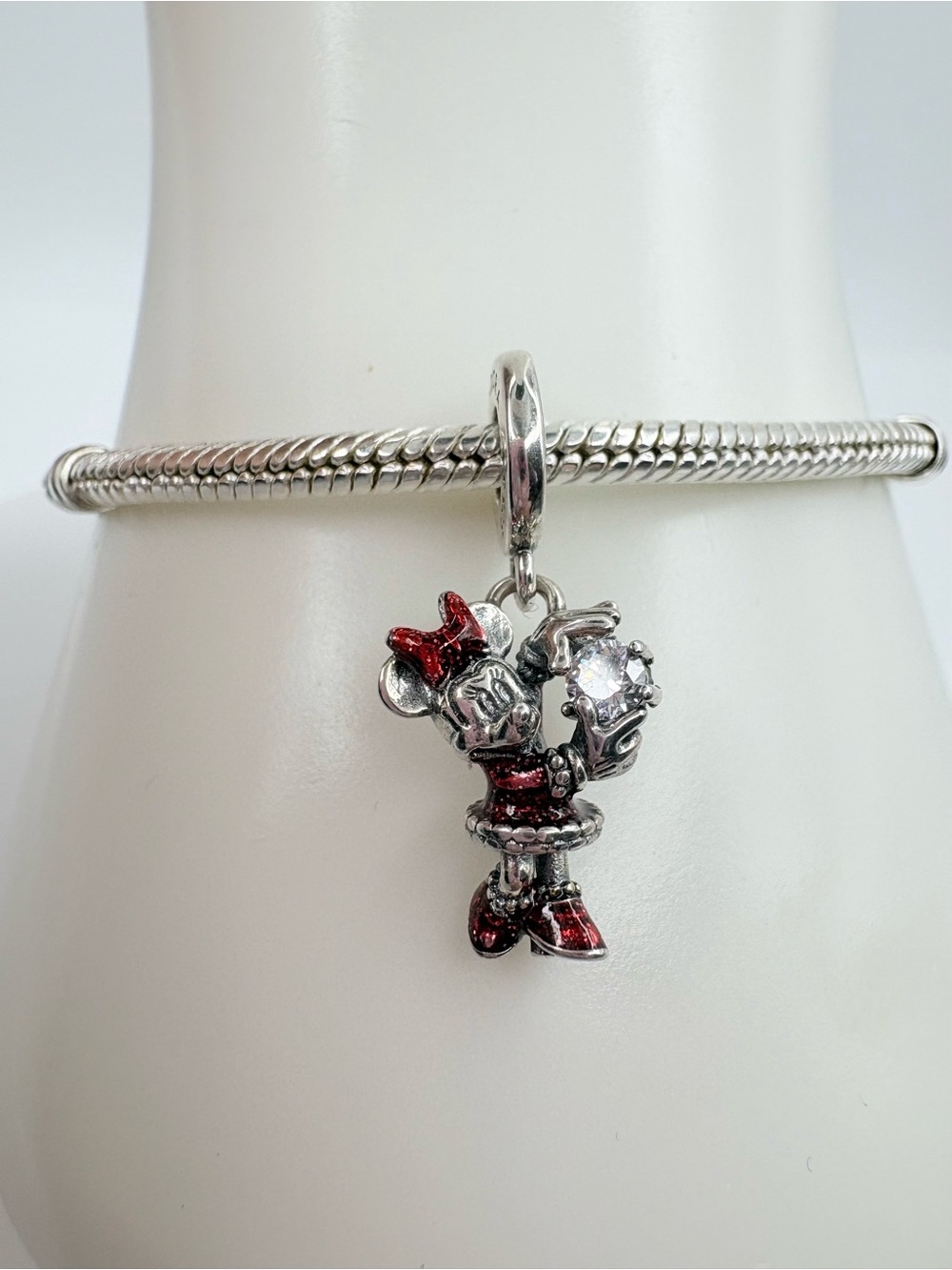 Pandora Disney Parks Minnie Mouse Crystal Snowflake Dangle Charm